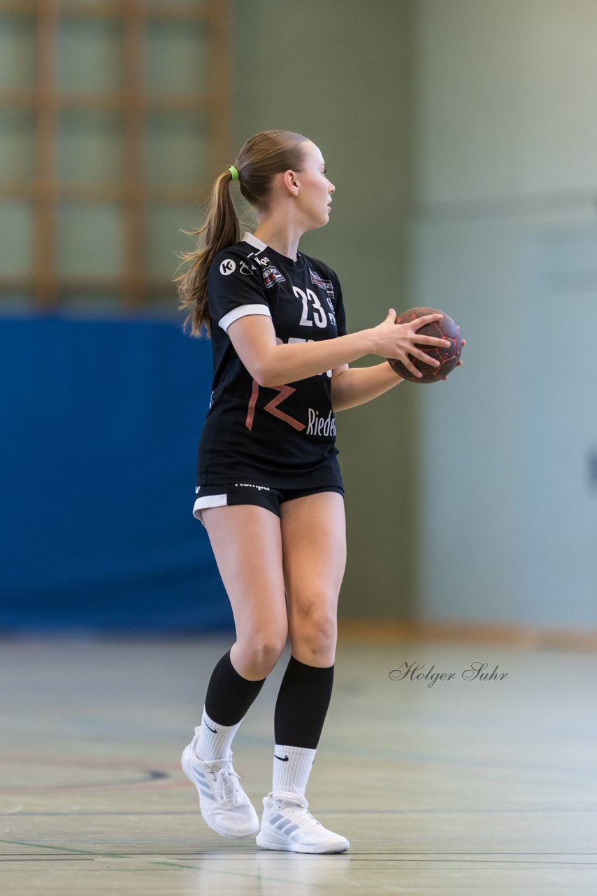 Bild 236 - wBJ SV Henstedt Ulzburg - Bramstedter TS : Ergebnis: 27:15